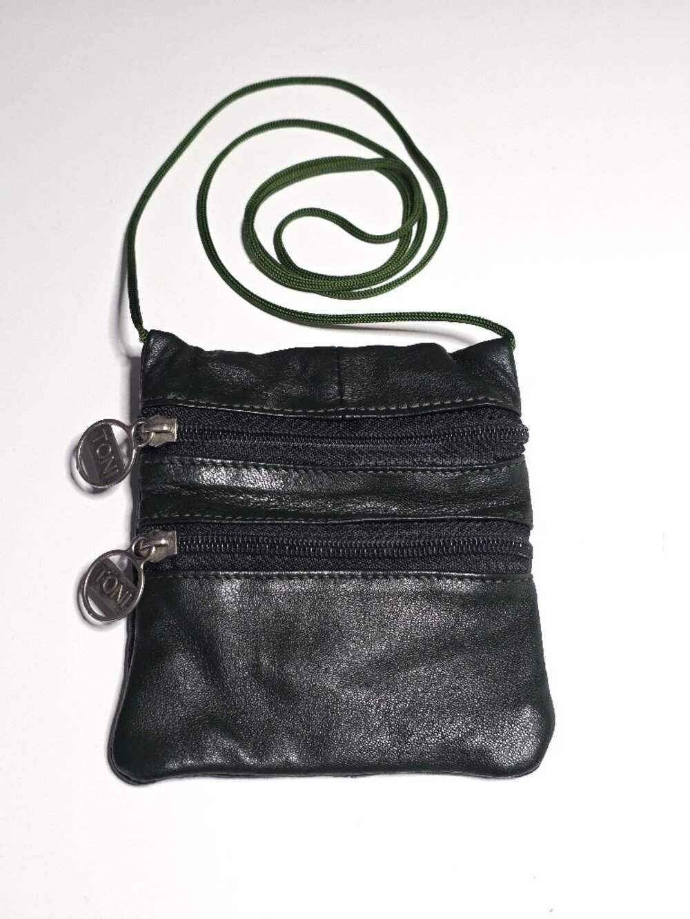Toni Fighter green leather pouch purse